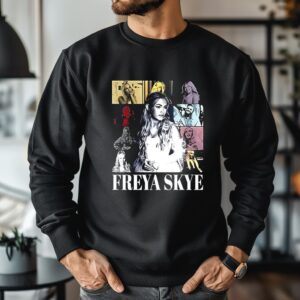 Freya Skye Disney graphic vintage_Crewneck Sweatshirt