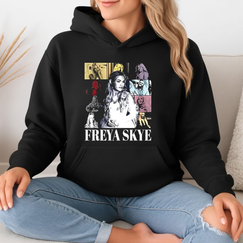 Freya Skye Disney graphic vintage_Hoodie