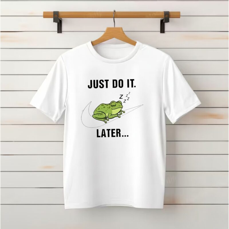 Frog just do it later sleeping_Classic T-Shirt