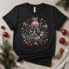 Merry Kissmyass Xmas cat playing Christmas ball_T-Shirt