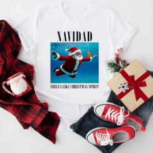 Navidad Smells Like Christmas Spirit Santa Claus underwater_T-Shirt