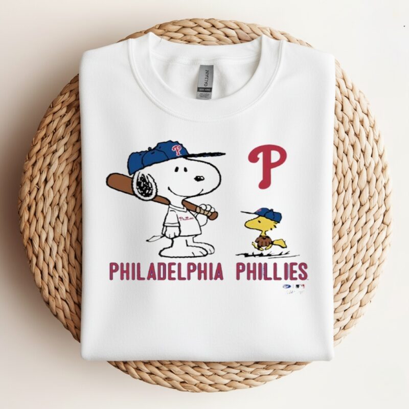 Philadelphia Phillies Peanuts Snoopy_Crewneck Sweatshirt