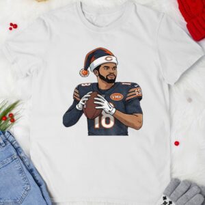 Caleb Williams Chicago Bears posing Football NFL 2025 Christmas_T-shirt