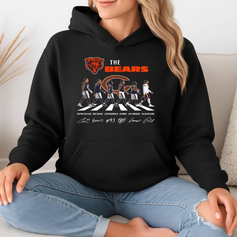 Chicago Bears NFL player cross the road signature_Hoodie