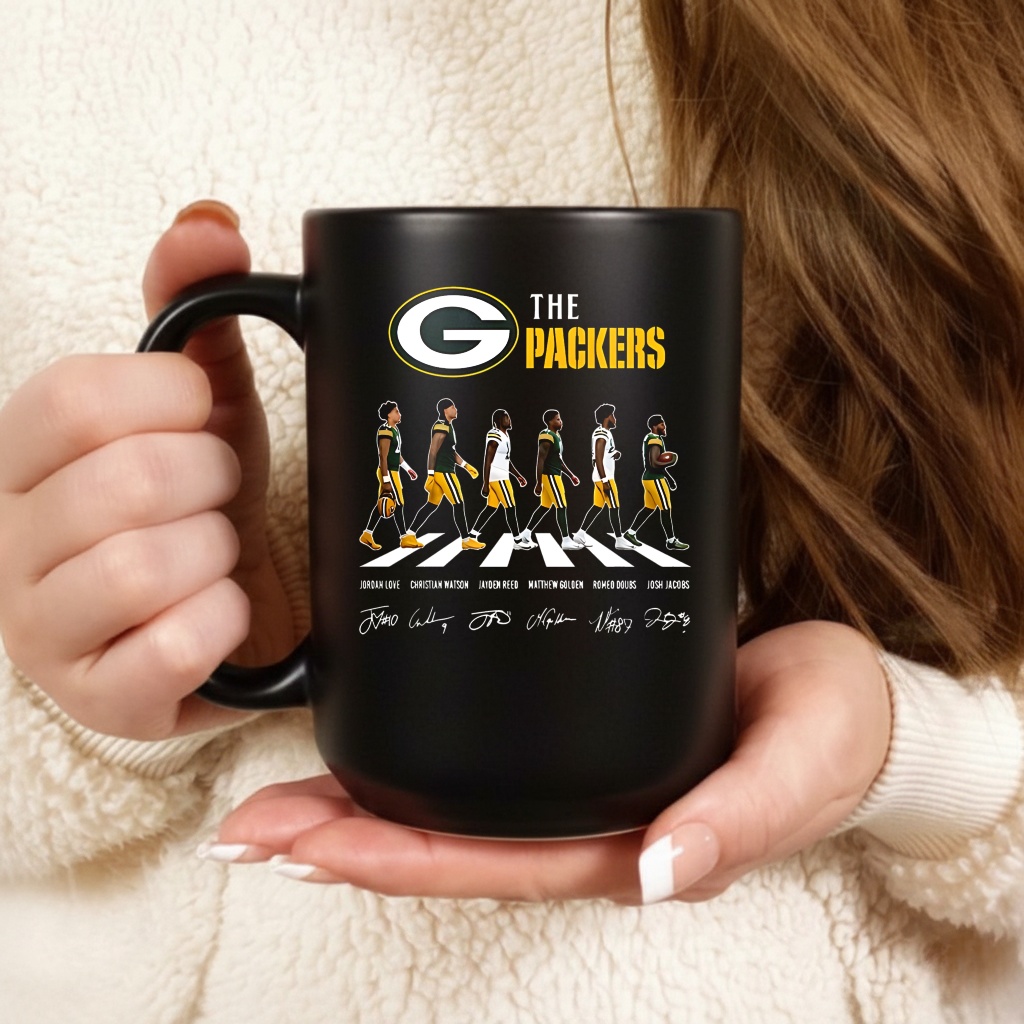 Green Bay Packers NFL player cross the road signature_Ceramic Mug Green Bay Packers NFL player cross the road signature_Ceramic Mug